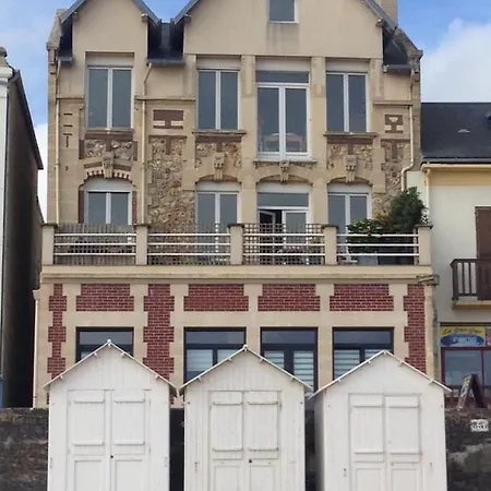 Johnson's House Les Pieds Dans L'eau * Saint-Aubin-Sur-Mer (Calvados)