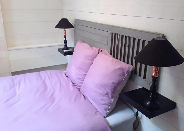 Johnson's House Les Pieds Dans L'eau Ferienhaus *